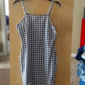 NWOT checkered dress.  B86
